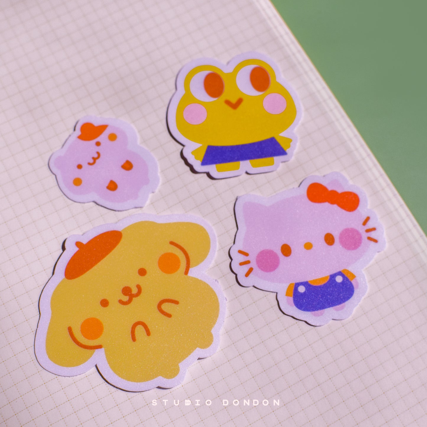 Pack d'autocollants laminés en vinyle mat Sanrio V2