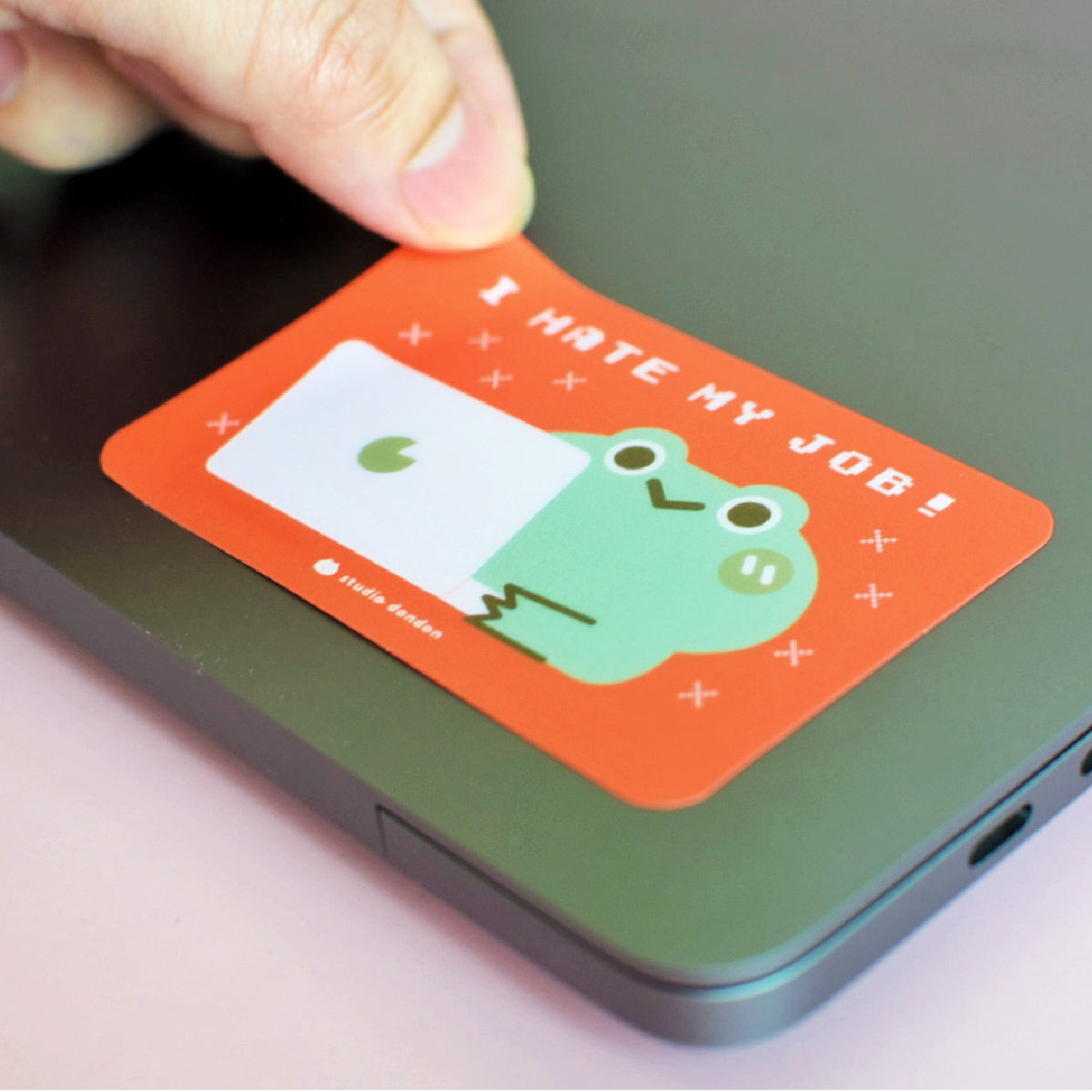 Autocollant pour ordinateur portable résistant à l'eau Frog Hates Job